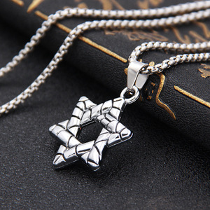 Suéter Largo y Versátil con Perlas y Animales, Colgante Personalizado Estilo Instagram Hip Hop, Joyería para Parejas, Joyería de Moda para Mujeres y Hombres - Product Image 4