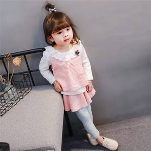 Camiseta con diseños de cuello tipo collar de Juego de Tronos y leggings de yoga orgánicos sin spandex para niños pequeños, muestra gratuita - Product Image 3