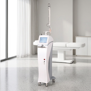 Appareil de resurfaçage cutané au laser fractionné CO2 30W avec espacement des points réglable de 0,22 à 0,6 mm pour la réparation des cicatrices chéloïdes, utilisation chirurgicale - Product Image 1