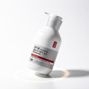 Lotion réparatrice ultra-intense Illiyoon 350 ml, hydratation intense, tous types de peaux, formule K Beauty - Product Image 1