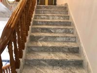 Marches et rehausseurs d'escalier en marbre de couleur personnalisée populaire, Offre Spéciale escaliers de couleur personnalisée, prix des escaliers en marbre et granit