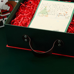 Caja Rígida Magnética de Lujo para Navidad, con Acabado Mate, Laminación UV, Forro de Esponja, para Perfumes, Cosméticos, Joyería y Sets de Regalo - Product Image 3