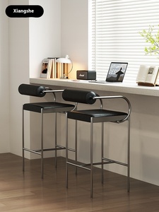 <span class=keywords><strong>Tabouret</strong></span> de bar en fer haut de gamme, design nordique moderne et simple, avec cadre stable et durable, pour usage commercial dans le salon et à la réception - Product Image 1