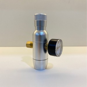 Régulateur de pression en acier inoxydable 0,2 bar à deux étages pour utilisation avec du dioxyde de carbone - Product Image 1
