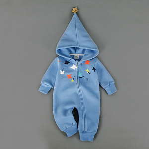 Fabricant de vêtements en gros : Combinaison bébé tricotée à capuche zippée - Product Image 3