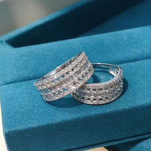 Anello Traforato Creativo per Donne, Gioiello da Dito Elegante e Versatile - Product Image 3