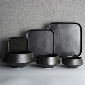 Assiettes carrées noires en gros, plat carré en céramique, <span class=keywords><strong>plateau</strong></span> de restaurant noir mat pour steak et pâtes - Product Image 6