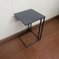 Table basse d'angle en fer