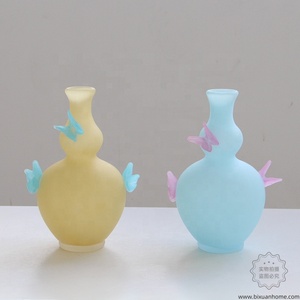 BIXUAN <span class=keywords><strong>Vase</strong></span> de table <span class=keywords><strong>double</strong></span> <span class=keywords><strong>gourde</strong></span> soufflé à la main Givré mat Pastel bleu citron papillon <span class=keywords><strong>Vase</strong></span> en verre sculptural soufflé à la bouche Appliqué - Product Image 2