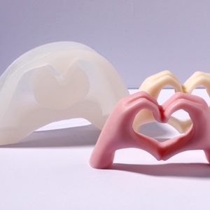 Moldes de Silicona con Gestos de Amor, Diferentes Formas de Manos en 3D para Hacer Velas Aromáticas DIY - Product Image 4