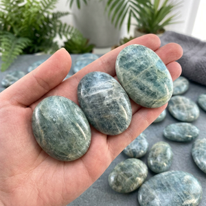 Venta al por mayor de piedras de Palma de Aguamarina de cristal Natural Reiki rocas minerales Hada Feng Shui Jade ágata piedra preciosa artesanía Reiki espiritual - Product Image 2