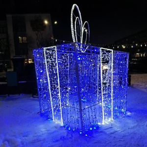 กล่องของขวัญไฟ LED รูปโค้งแบบกำหนดเองได้ มาตรฐาน IP65 สำหรับตกแต่งภายในและภายนอกอาคาร เหมาะสำหรับคริสต์มาส วันขอบคุณพระเจ้า และเทศกาลต่างๆ - Product Image 1