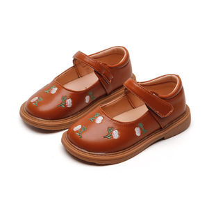 Zapatos de Cuero para Niña Estilo Princesa, Zapatos Planos con Flores Bordadas, Zapatos de Baile - Product Image 1