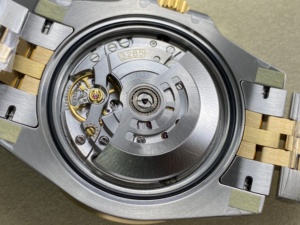 Reloj Mecánico de Súper Calidad, 40 mm, VS Factory V3, Acero 904L, Movimiento ETA 3285, 126713, Peso 164 g, Dos Tonos de Oro, GMT - Product Image 5