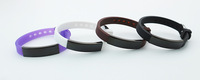 Vente directe d'usine fermoir réglable couleur mélangée bande de silicone Slimline Slide Couple Sport Bracelet
