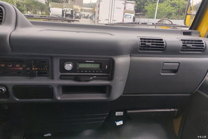 Camioneta de Reparto Urbana de 3 Toneladas, Marca 4*2, Camión de Carga Ligera al por Mayor - Product Image 4