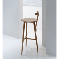 Tabouret de bar commercial pour hôtel, salon extérieur, design nordique, construction en bois de frêne massif, mobilier commercial durable