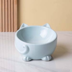 C-Shaped Padrão Sólido inclinada Cerâmica <span class=keywords><strong>Pet</strong></span> <span class=keywords><strong>Bowl</strong></span> Moderno Levantado Suporte De Madeira Fácil Limpo Design Destacável para Gatos Cães De Pequeno Porte - Product Image 1
