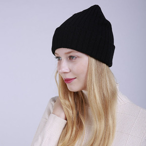 Venta al por mayor invierno cálido grueso sombrero de punto de Color sólido suave protectores de oídos Beanie sombreros mujeres Cachemira sombrero de lana - Product Image 4