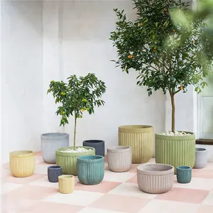 Pot bunga bonsai taman luar ruangan dekorasi dapat disesuaikan warna matte bergaris pot bunga beton grosir