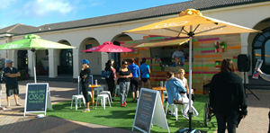 Paraguas Publicitario de Doble Capa Ventilado, Probado en Túnel de Viento, con Logotipo Personalizado para Áreas Costeras con Vientos Fuertes y Terrazas en Azoteas - Product Image 6