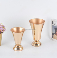 Vases en métal dorés de luxe pour fleurs, centres de table de mariage, pots décoratifs pour événements et fêtes (vente en gros)
