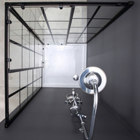 Cabine de douche en verre trempé avec porte coulissante transparente et receveur pour la rénovation d'hôtels et d'appartements