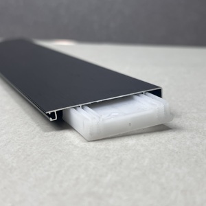 Profili Battiscopa in Alluminio - Modanatura Versatile per <span class=keywords><strong>Cucina</strong></span>, Compatibile con Battiscopa, Alta Resistenza - Product Image 3