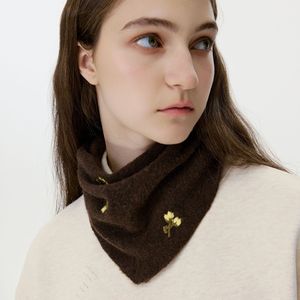 Écharpe triangulaire en <span class=keywords><strong>tricot</strong></span> fin et léger <span class=keywords><strong>pour</strong></span> femmes, couleur marron unie, avec broderie florale, <span class=keywords><strong>pour</strong></span> l'hiver, cache-cou, <span class=keywords><strong>snood</strong></span> - Product Image 1