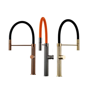 Rubinetto da Cucina AMAXO di Lusso Moderno a Leva Singola in Ottone Montato sul Piano <span class=keywords><strong>con</strong></span> Doccetta Estraibile - Product Image 1