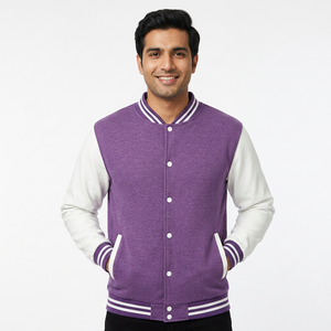 Veste universitaire avec manches en similicuir de qualité supérieure et détails lettrés audacieux, qui apporte de l'énergie aux tenues quotidiennes avec des jeans. - Product Image 1