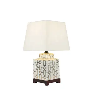 Wholesale traditional hotel decoration ceramic usa table lamp manufacturers