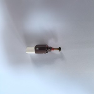 Interruptor de luz de freno 100001060 para coche Qoros, pieza de repuesto nueva - Product Image 1