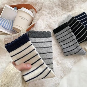 Striped Slouch Socks For Women Mid Calf Lace Trim Thermo Sweat Absorbing Polyester Fiber Casual Autumn Winter Wear - Product Image 3