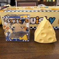 Jouet Squishy Kawaii en forme de triangle de fromage, lot de 12 pièces, boîte surprise, en TPR souple, jouet anti-stress et de décompression