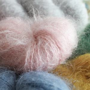 Lotus iplikler tıknaz doğal elyaf 70% tiftik 30% 130m/50g yün el örgü karışımlı iplik - Product Image 1