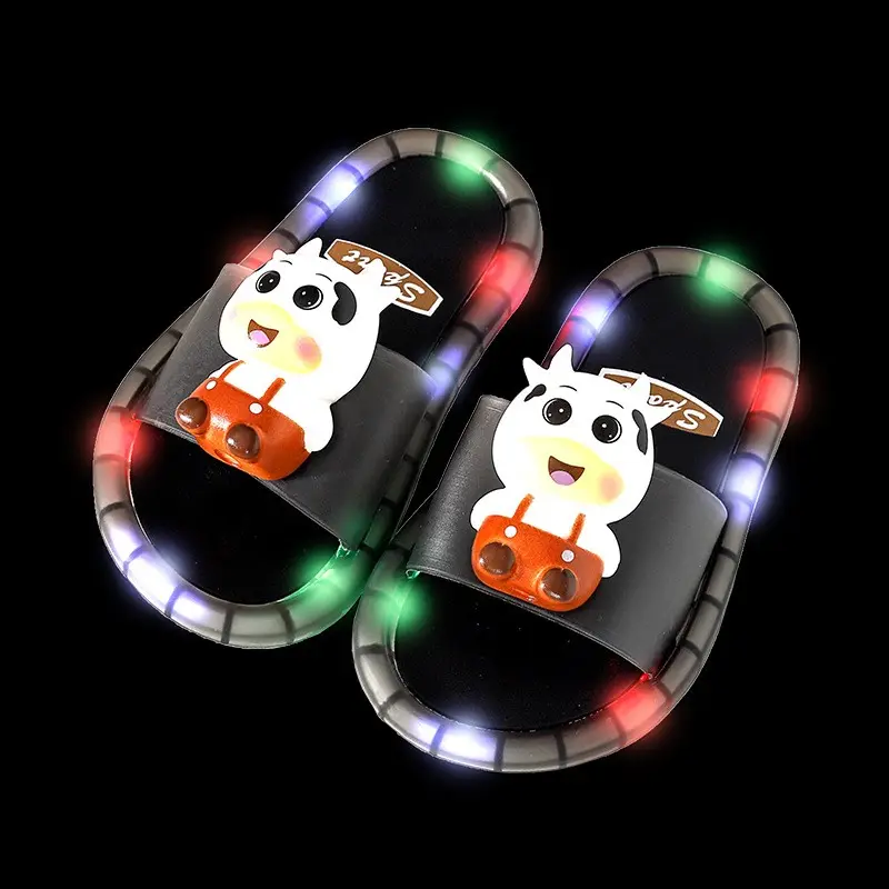 Gran oferta, bonitas zapatillas luminosas Led para niños, bonitas sandalias con estampado de dibujos animados para niños, zapatos brillantes para interiores, zapatillas con Flash