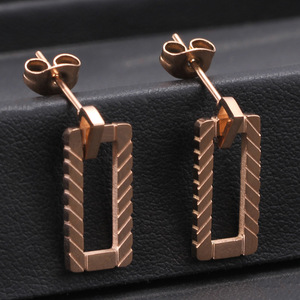 Rose Gold Geometric Rectangle <b>Stud</b> <b>Earrings</b> 17MM Zinc Alloy Fashion Jewelry For Women - Product Image 2