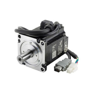 Moteur servo AC Yaskawa SgmGV-44adc61 à inertie moyenne et couple élevé, commande de mouvement rotatif, montage sur châssis, fabriqué au Japon - Product Image 1