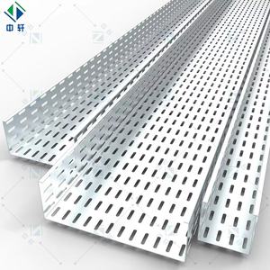 Plateau de câblage industriel perforé en <span class=keywords><strong>acier</strong></span> galvanisé/inox robuste et personnalisable, capacité de charge de 300 kg/m pour câbles - Product Image 1