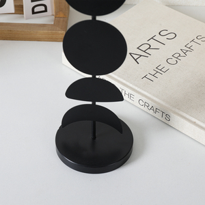 Candelabro Retro Personalizado de Hierro con Base Negra y Plateada, Ecológico, Duradero, Decoración para el Hogar, Portavelas Cónicas Doradas - Product Image 5