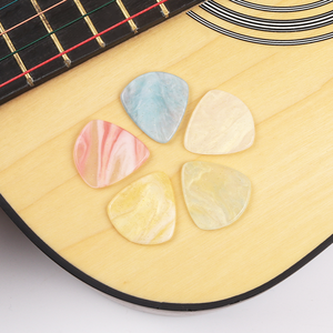Púas de Guitarra de Resina Coloridas al por Mayor de 2.5mm - Plectros Personalizables para Bajo, Guitarra Eléctrica/Acústica y Ukelele - Product Image 1