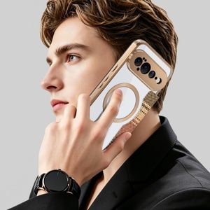 Funda Protectora de Teléfono de Cuero PU con Textura de Fibra de Carbono Magnética al por Mayor para Google Pixel 11 10 Pro XL con Soporte para Tarjetas - Product Image 6