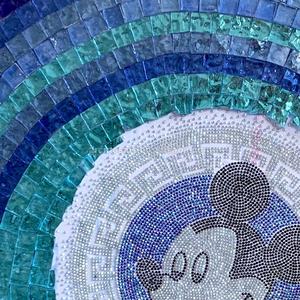 Mosaïque murale artistique en verre cristal bleu, puzzle personnalisable, dessins animés faits à la main, peintures décoratives, cadre métallique rond, mosaïque murale - Product Image 3