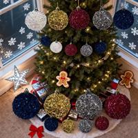 8cm Bruchsichere Weihnachtskugeln 9-teiliges Set Plastik-Hängeornamente für Feiertagspartys Weihnachtsbaum-Deko Rot Gold Silber