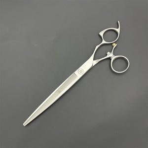 Tijeras Profesionales de Acero Inoxidable de 7.5 Pulgadas para Peluquería Canina con Mango Giratorio y Diseño de Mango Antideslizante - Product Image 5