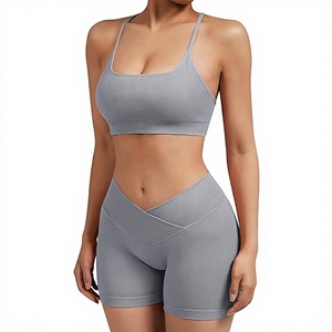 Conjunto de Yoga de Dos Piezas Color Gris de ATTIRELY SPORTS, Cuello Cuadrado, Tirantes Finos, Pantalones Cortos de Cintura Alta, Transpirable, Sin Costuras, Color Sólido, Secado Rápido - Product Image 1