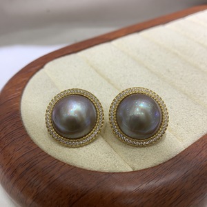 ต่างหูมุกเซาท์ซีทรงกลมชุบทองคำขาว S925 ประดับมุกหรูหราสำหรับงานปาร์ตี้ ขนาด 19-20 มม. รุ่น Bazaar Banquet Star Series - Product Image 4