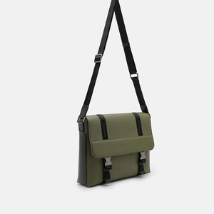 <span class=keywords><strong>Sacoche</strong></span> pour ordinateur portable en <span class=keywords><strong>cuir</strong></span> végétalien entièrement personnalisée pour hommes, pouvant contenir un ordinateur portable de 14 pouces, sac de messager de bonne qualité, sac de poitrine pour hommes avec logo - Product Image 3
