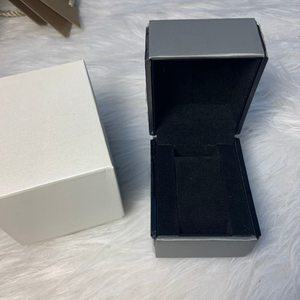 High-End Luxury Velvet Single Flap Display Packaging Square Jewelry Gift <b>Box</b> Low Price Jewelry <b>Box</b> - Product Image 6